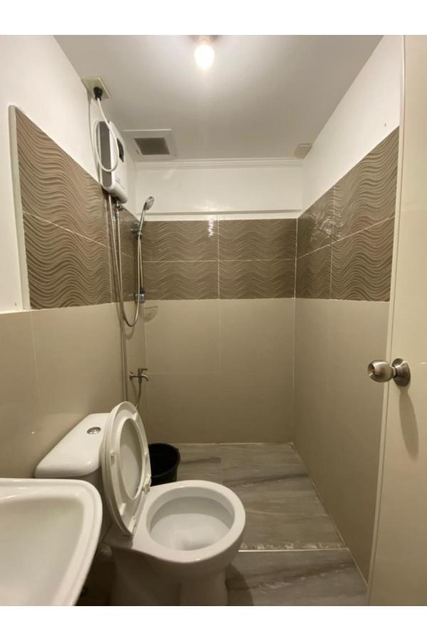 Hotel E Relaxed Haven Transient House Pasay Esterno foto